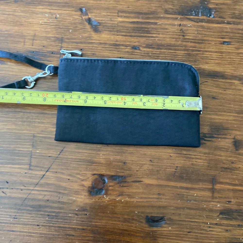 Baggallini Black Nylon RFID Wristlet Pouch Wallet W/ Card Slots Detachable Strap - Picture 6 of 10